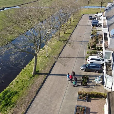 Volendam בית הארחה וולנדאם