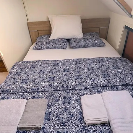 בית הארחה Volendam *